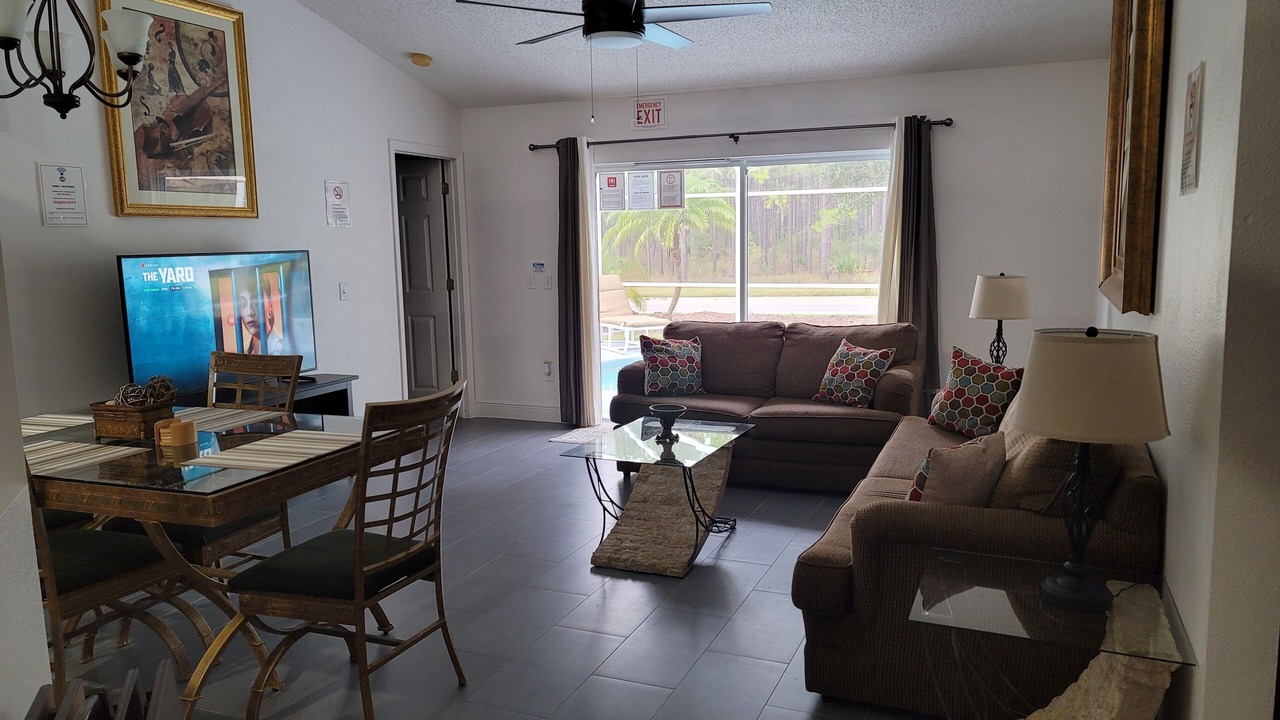 Photo of Livingroom in Florida Pines