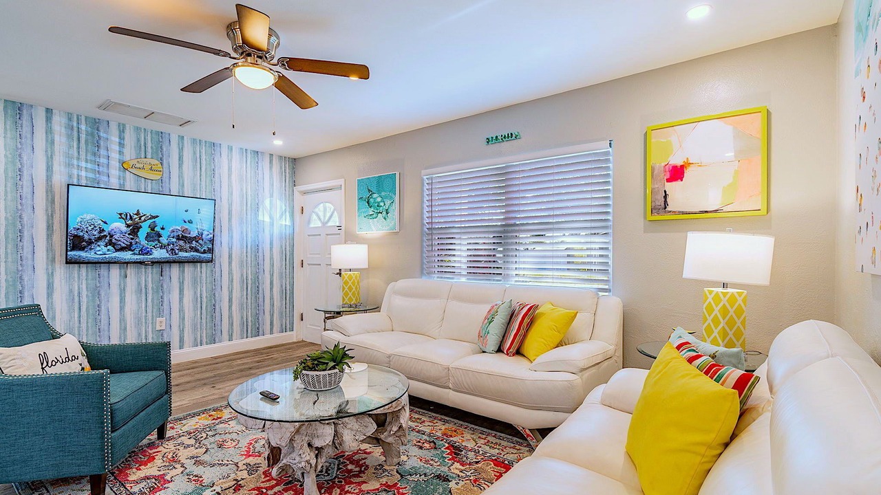 Photo of Livingroom in South Pinellas Community Council