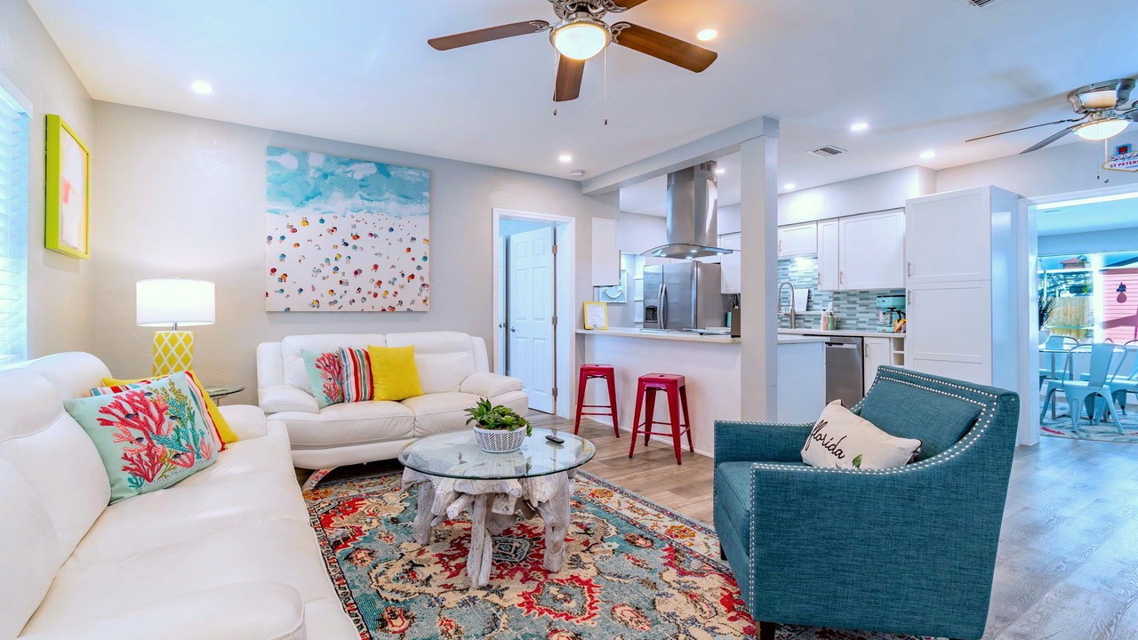 Photo of Livingroom in South Pinellas Community Council