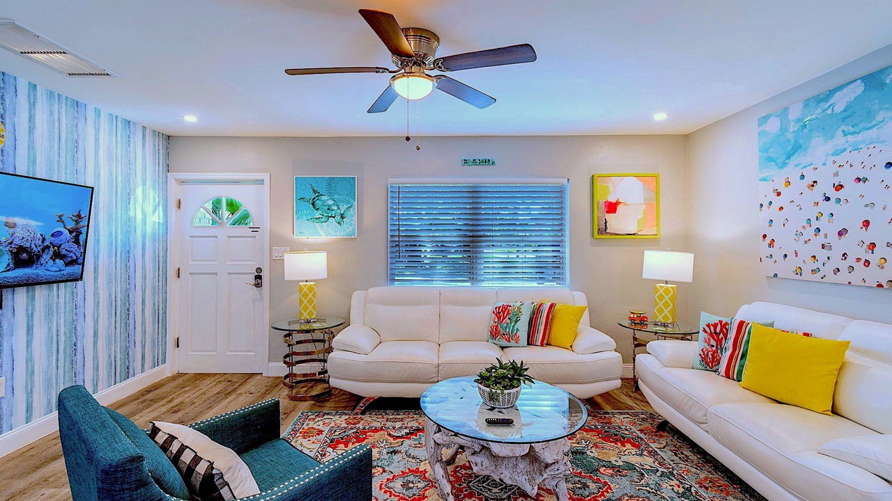 Photo of Livingroom in South Pinellas Community Council