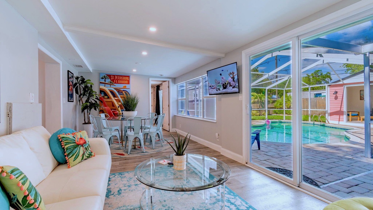 Photo of Livingroom in South Pinellas Community Council