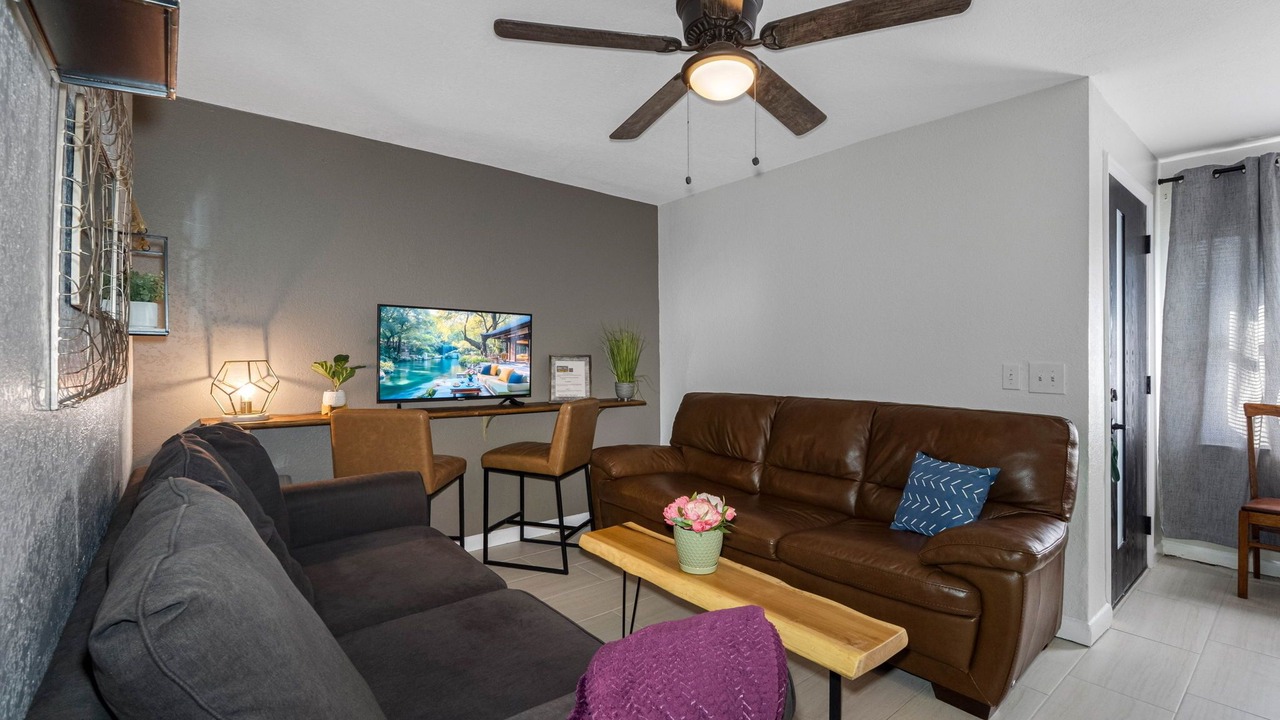 Photo of Livingroom in Tampa