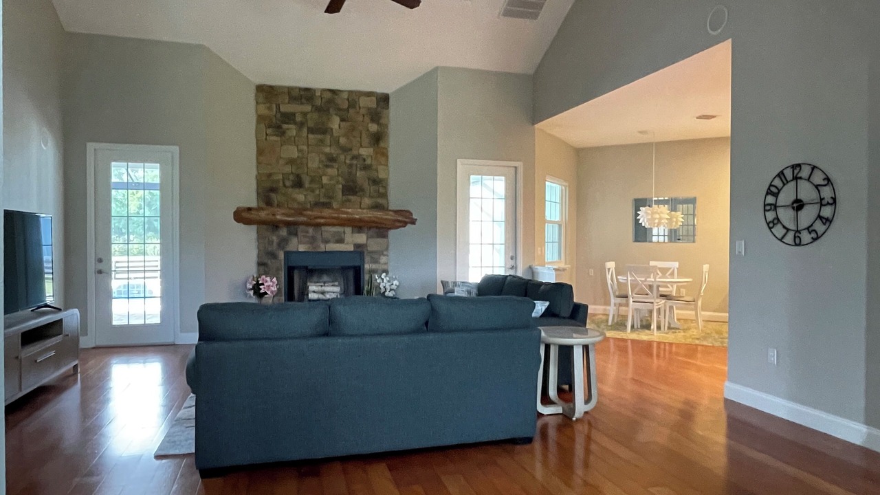 Photo of Livingroom in Fellowship