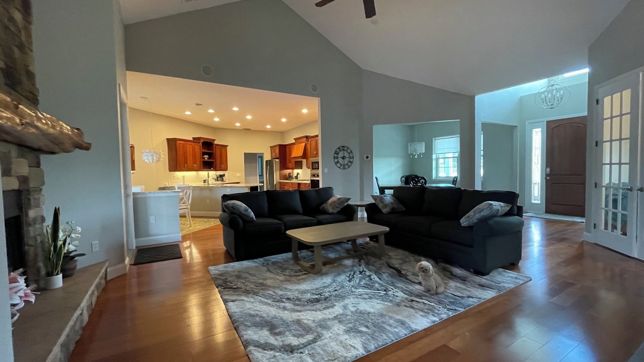 Photo of Livingroom in Fellowship