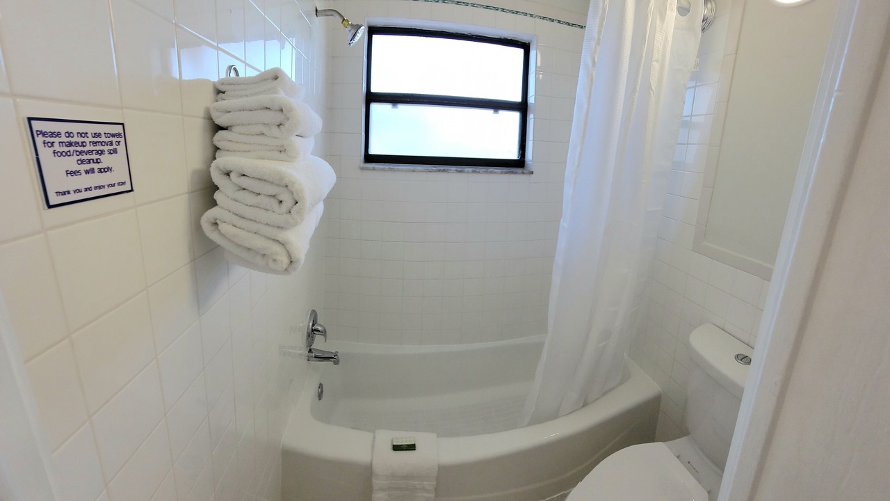 Photo of Bathroom in Treasure Island