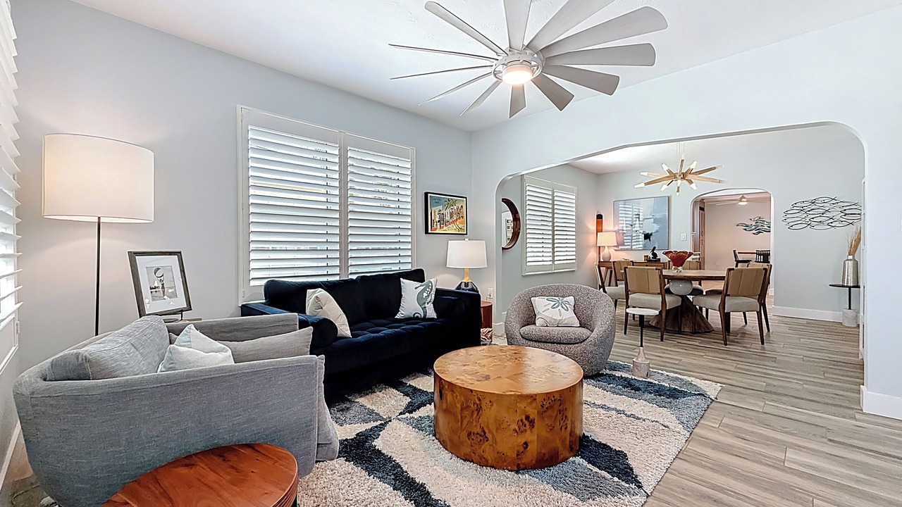 Photo of Livingroom in Pass-a-Grille