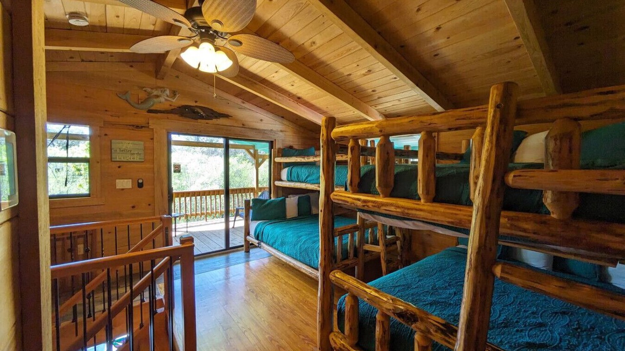 Photo of Bedroom in Spring Hill