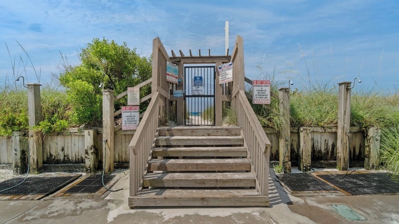 Photo of Outdoor in Thomas Drive