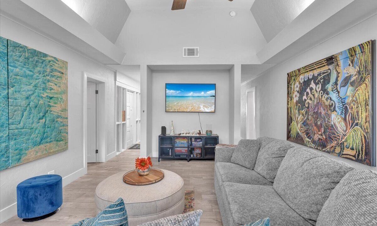 Photo of Livingroom in Gainesville