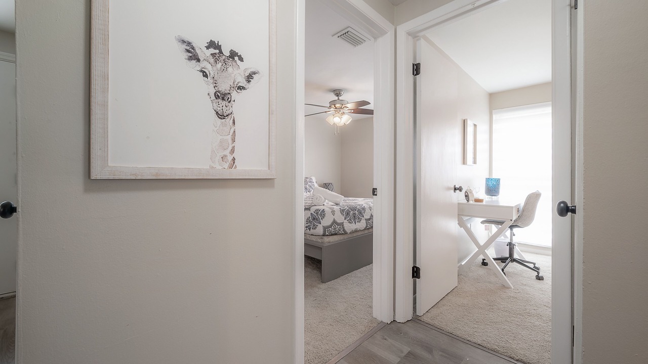 Photo of Bedroom in Bearss Plaza
