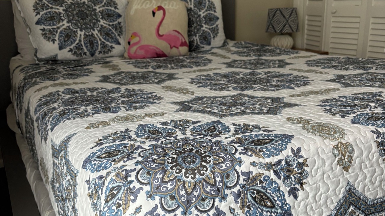 Photo of Bedroom in Bearss Plaza