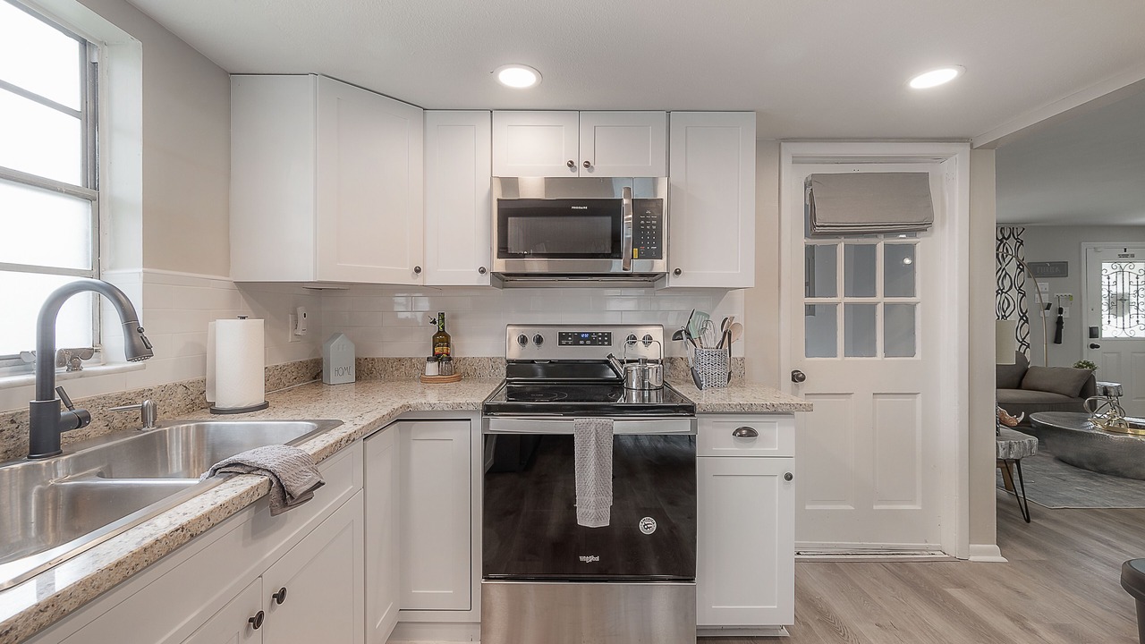 Photo of Kitchen in Bearss Plaza