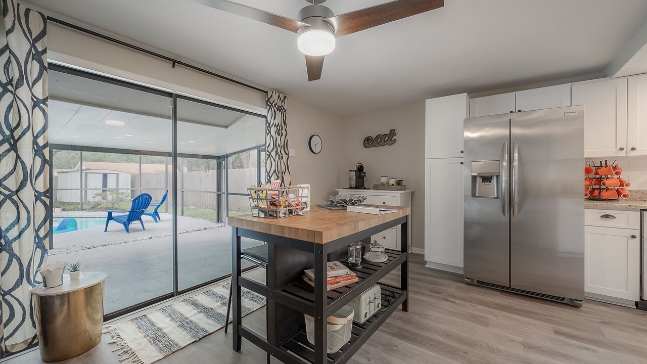Photo of Kitchen in Bearss Plaza