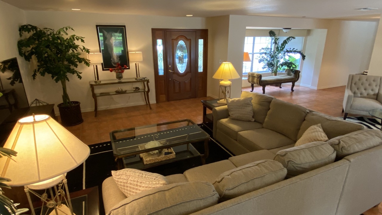 Photo of Livingroom in Fellowship