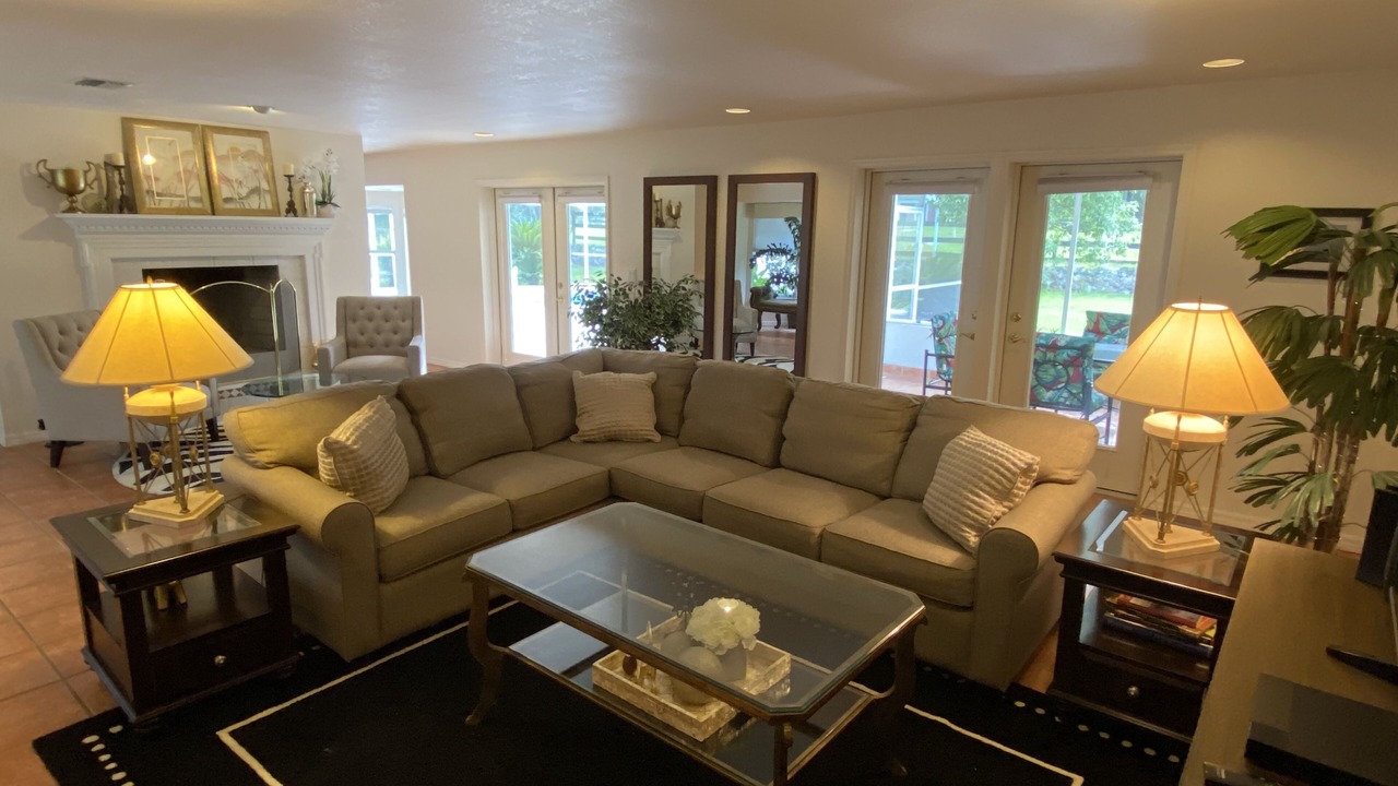 Photo of Livingroom in Fellowship