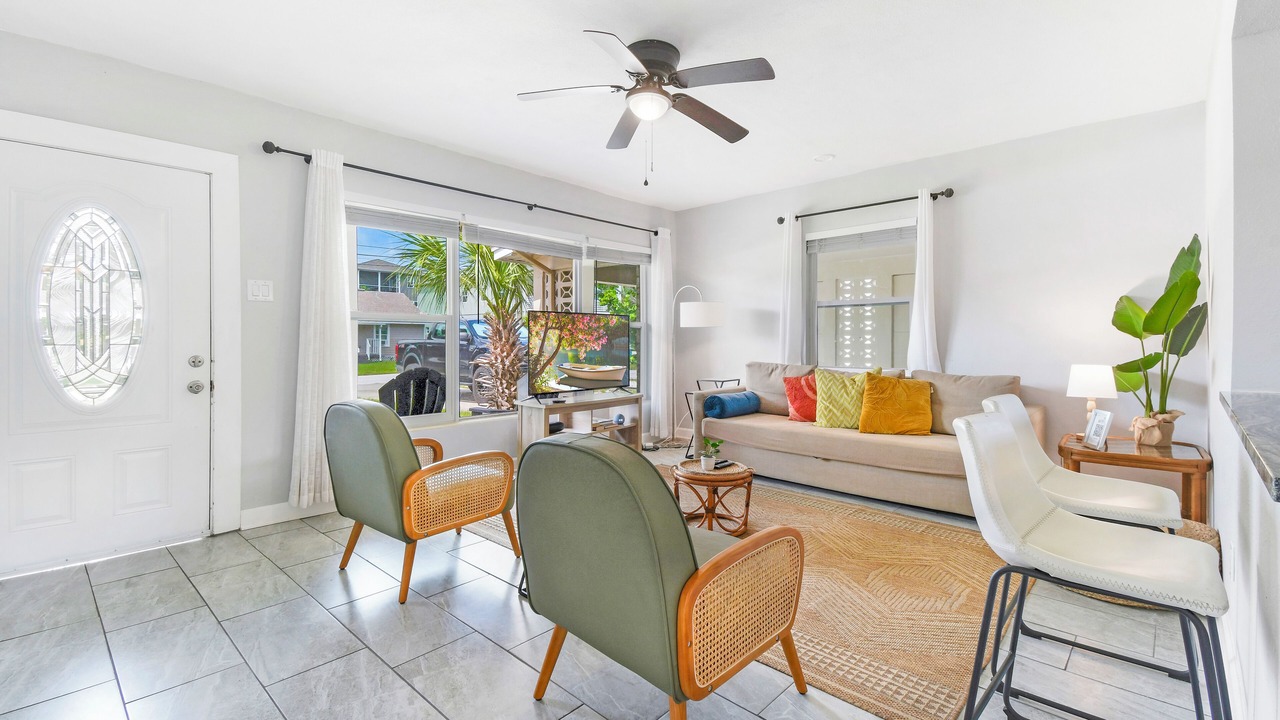 Photo of Livingroom in Palm Harbor