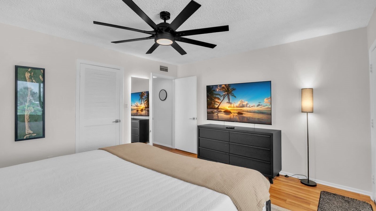 Photo of Bedroom in Whitney Beach