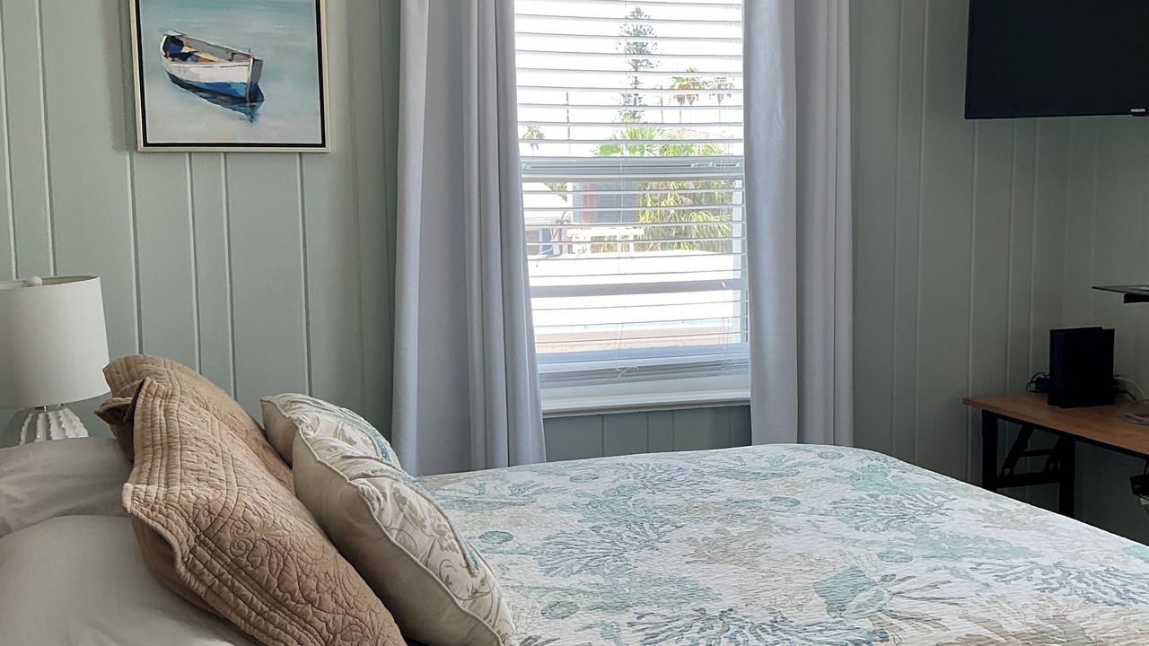 Photo of Bedroom in Redington Shores