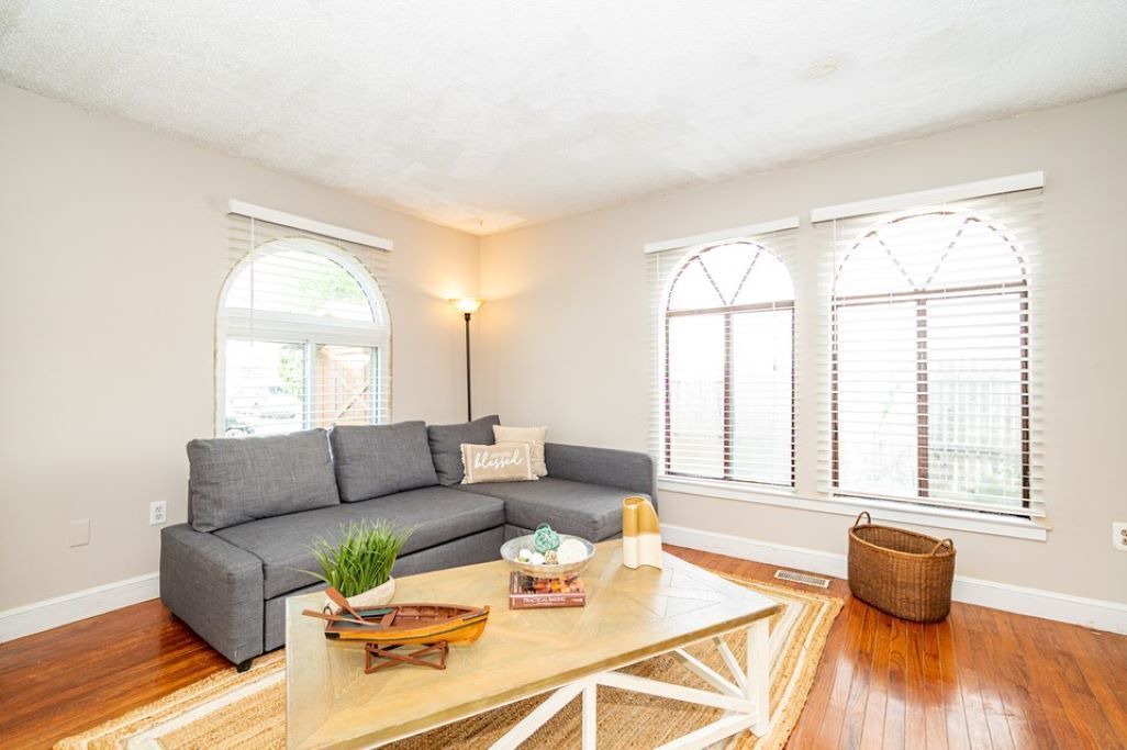 Photo of Livingroom in Southend