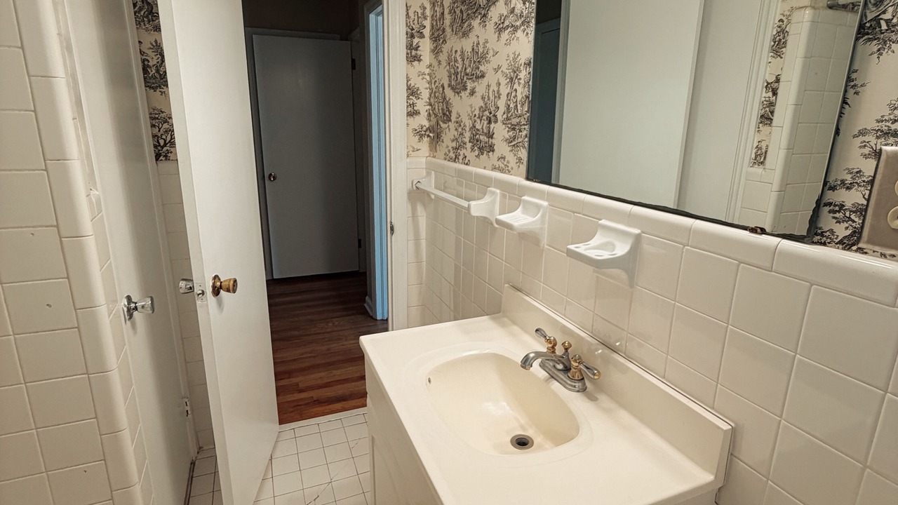 Photo of Bathroom in Valdosta