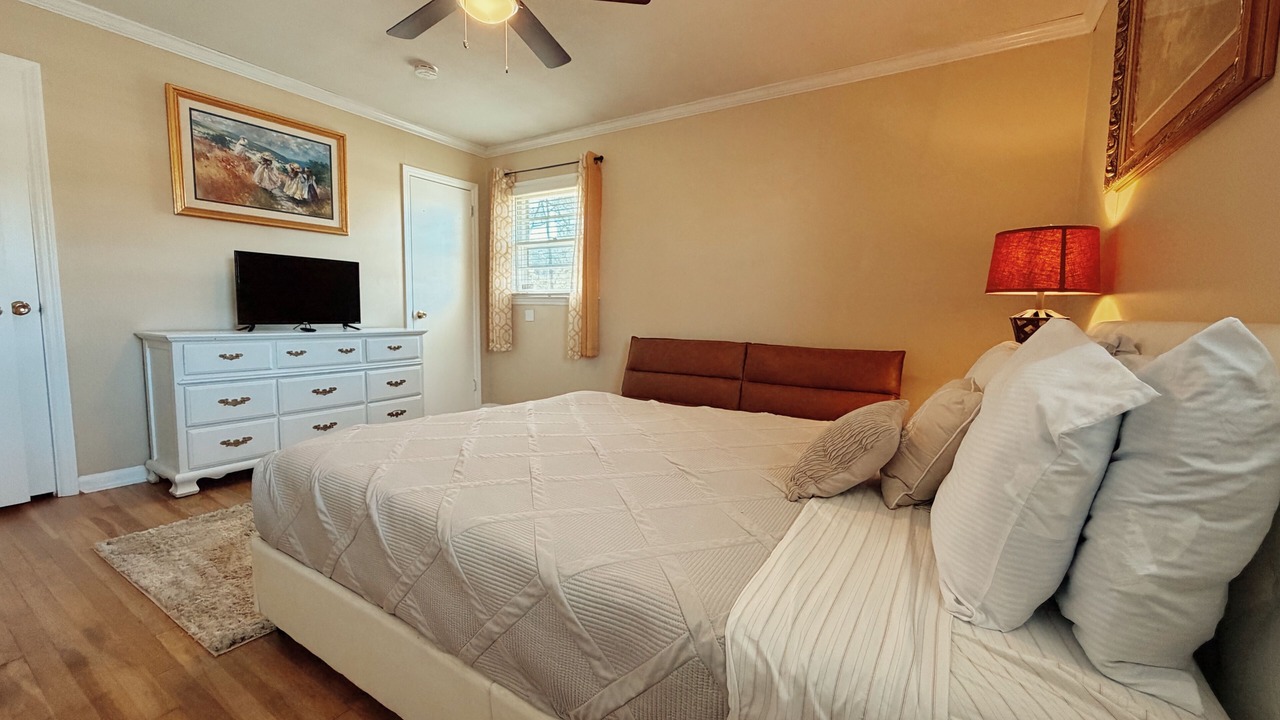 Photo of Bedroom in Valdosta