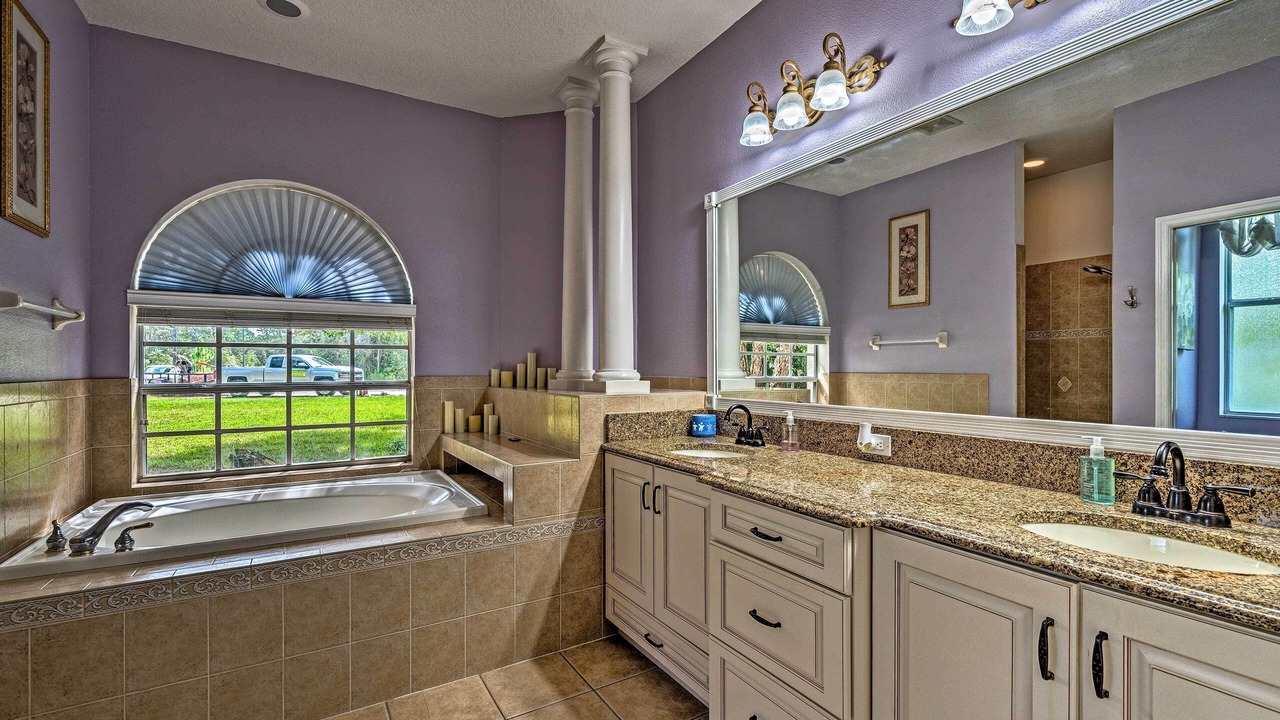 Photo of Bathroom in Brooksville