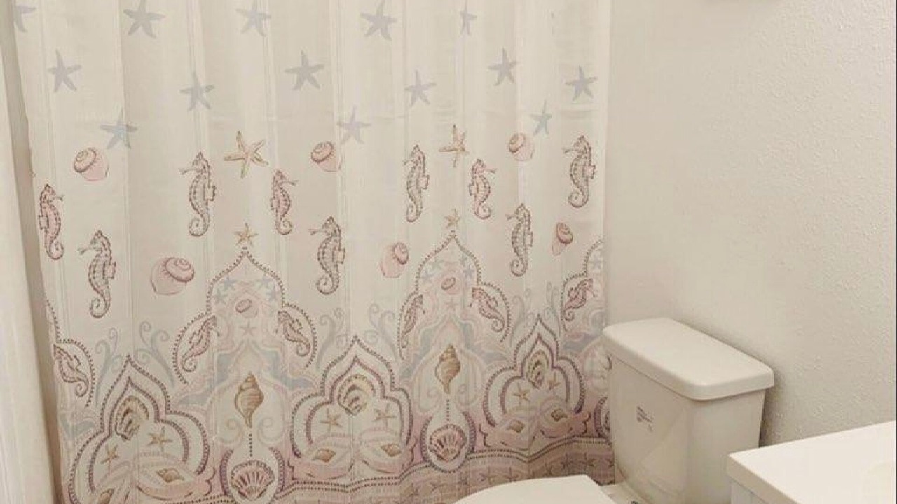 Photo of Bathroom in Thomas Drive