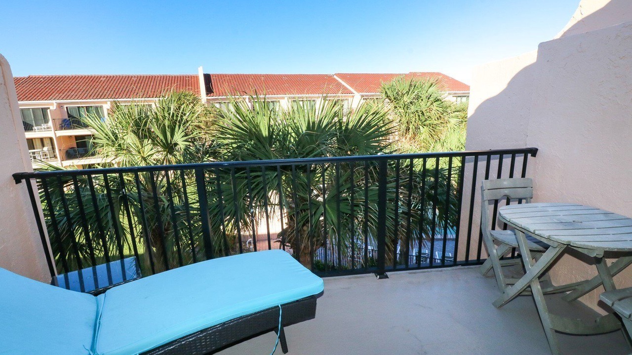 Photo of Patio Balcony in Butler Beach
