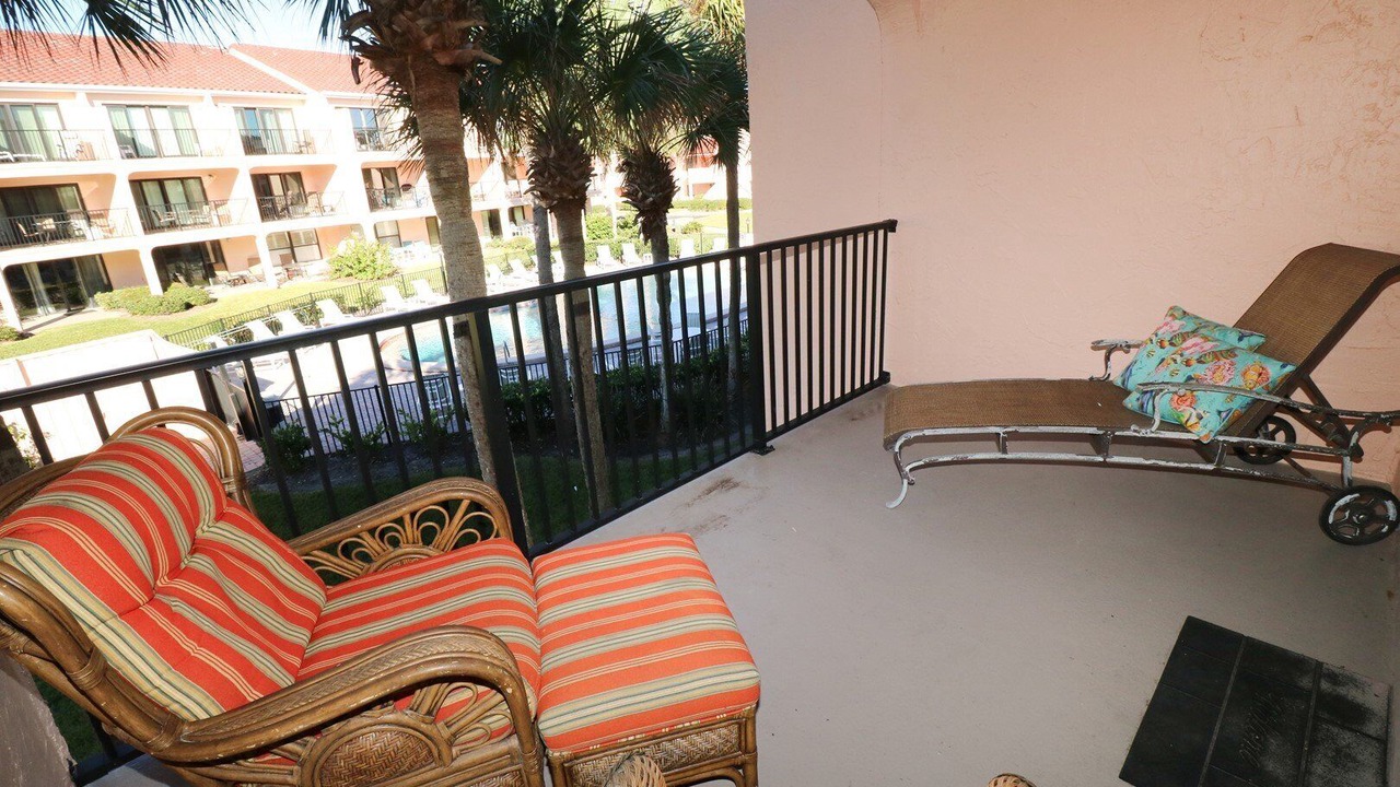Photo of Patio Balcony in Butler Beach