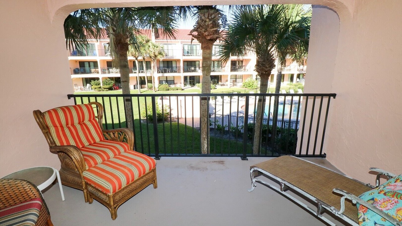 Photo of Patio Balcony in Butler Beach