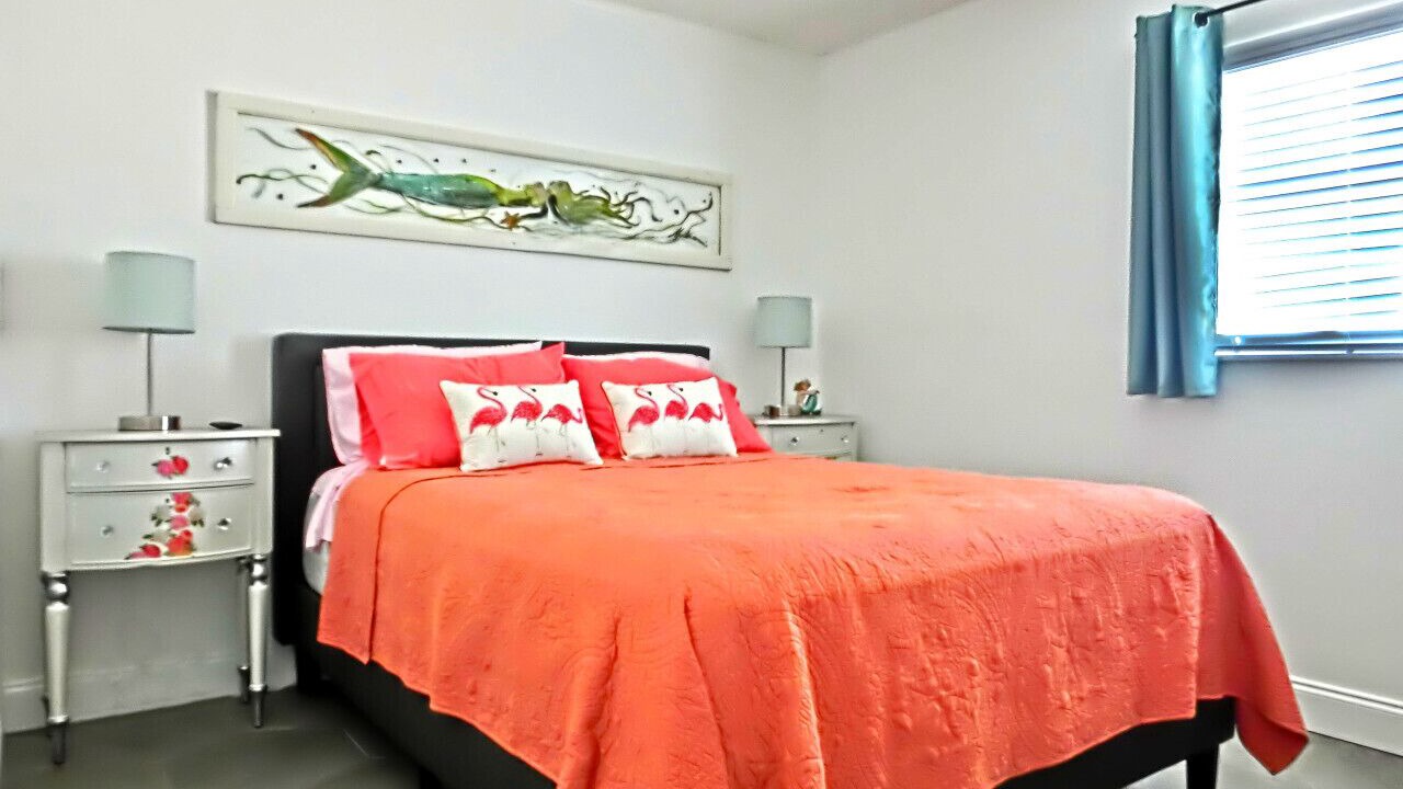 Photo of Bedroom in Weeki Wachee Gardens