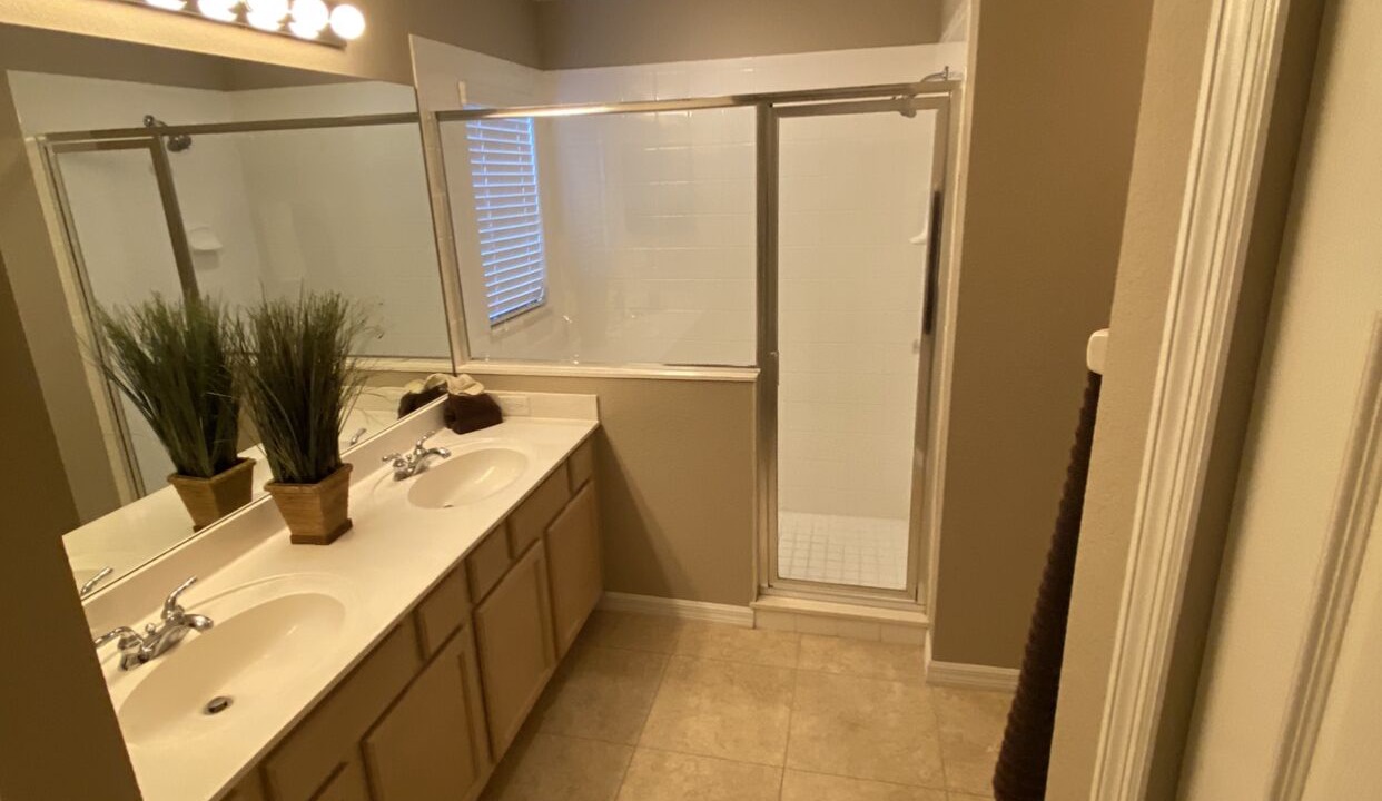 Photo of Bathroom in Highlands Reserve