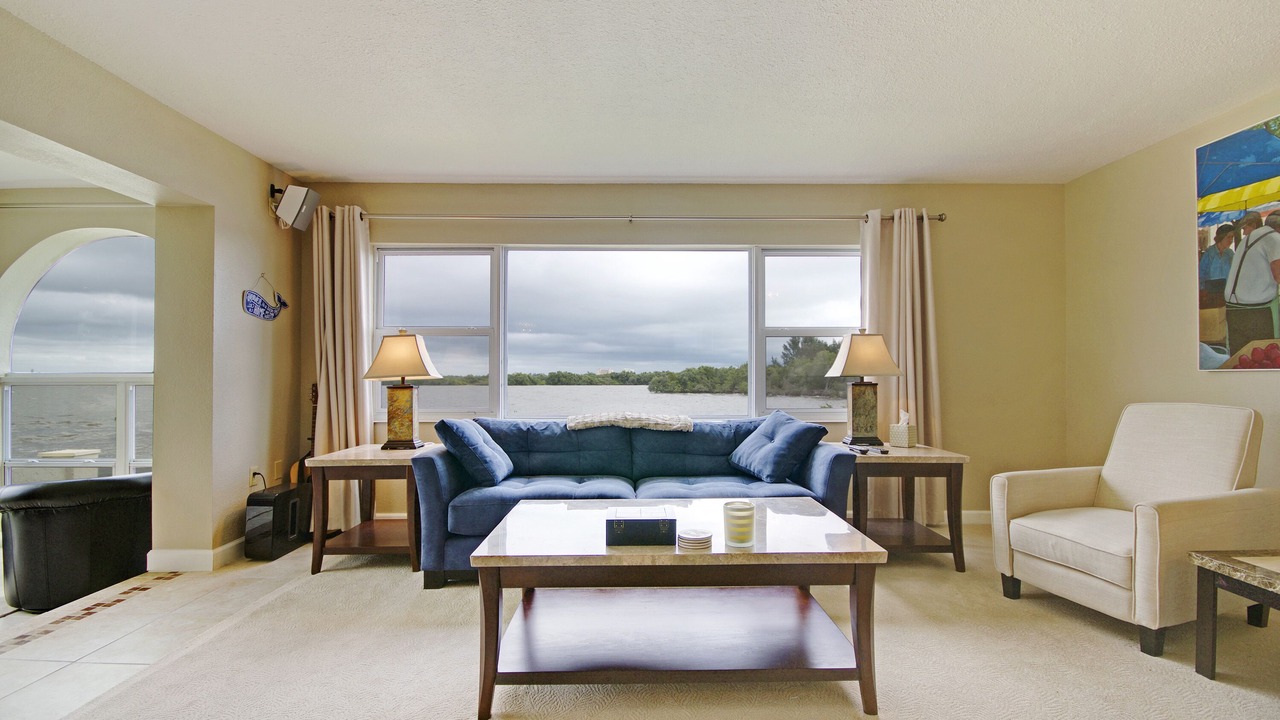 Photo of Livingroom in Cocoa Beach