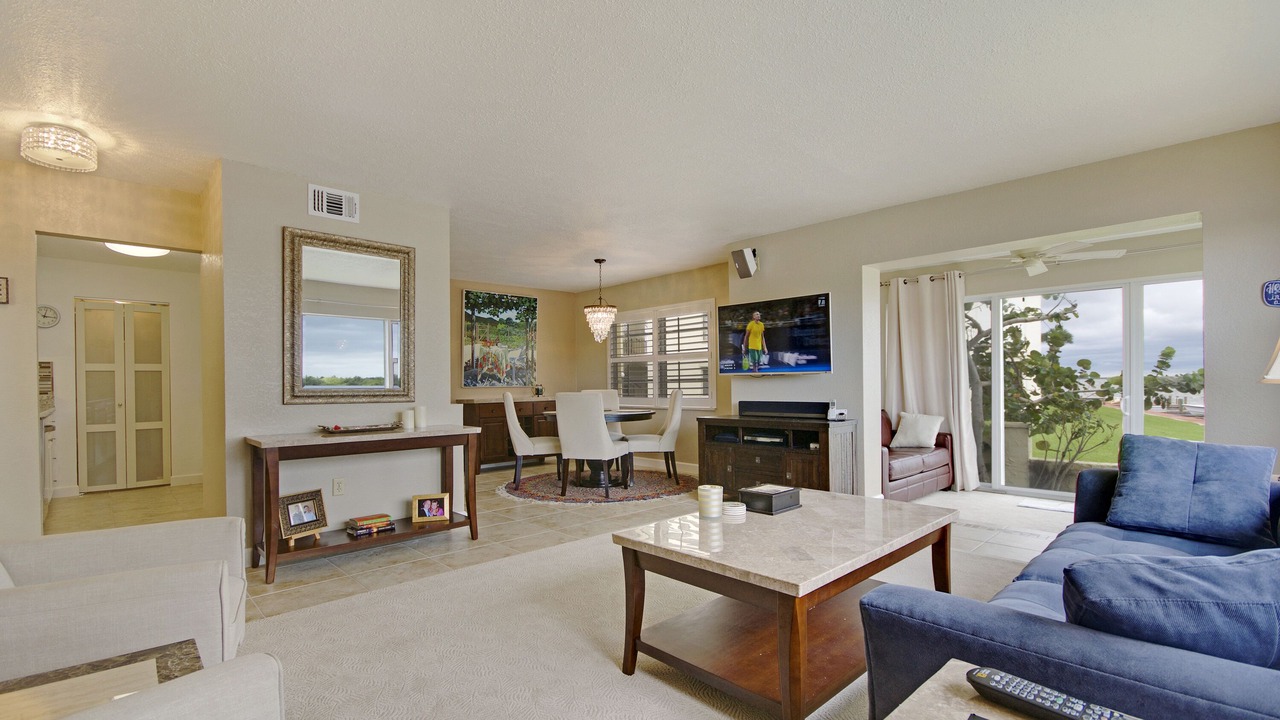 Photo of Livingroom in Cocoa Beach