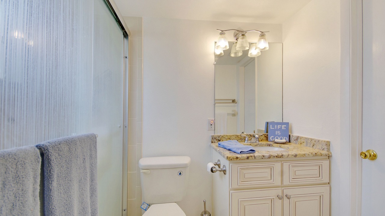 Photo of Bathroom in Cocoa Beach