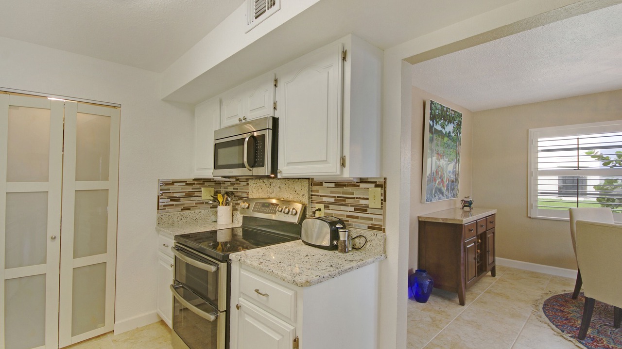 Photo of Kitchen in Cocoa Beach
