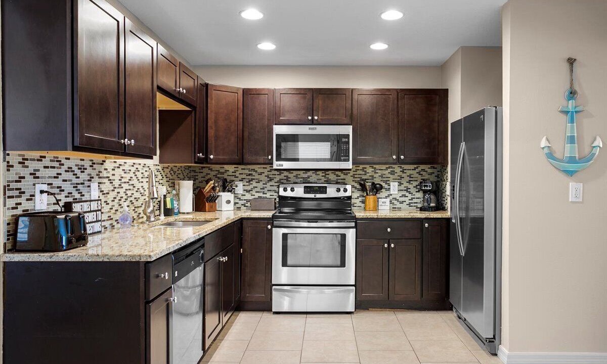 Photo of Kitchen in Gulf Gate Estates
