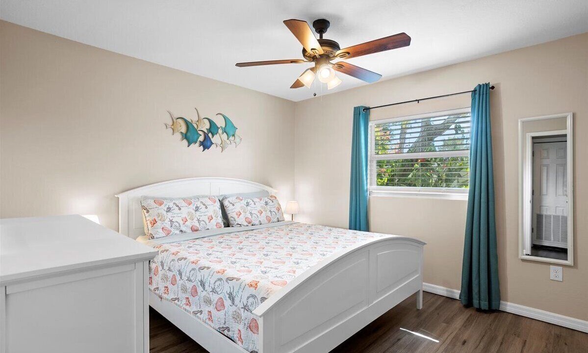 Photo of Others in Gulf Gate Estates