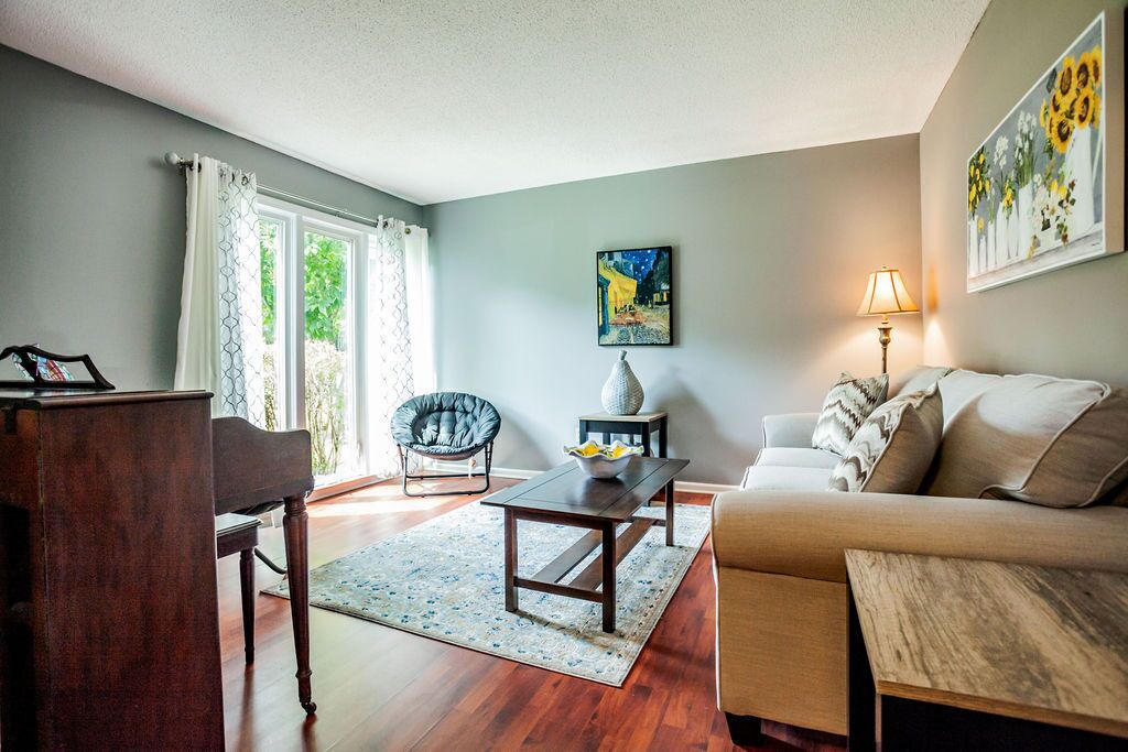 Photo of Livingroom in Clemson