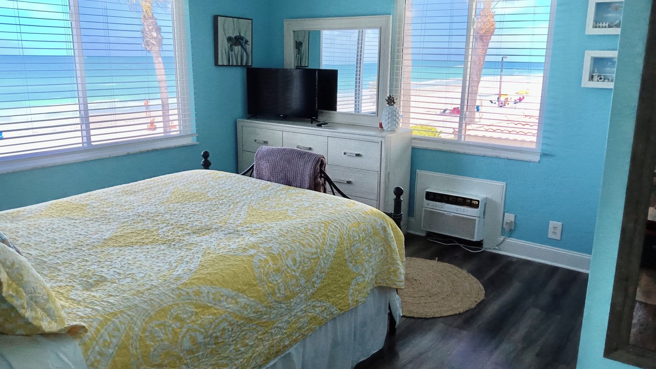 Photo of Bedroom in North Redington Beach