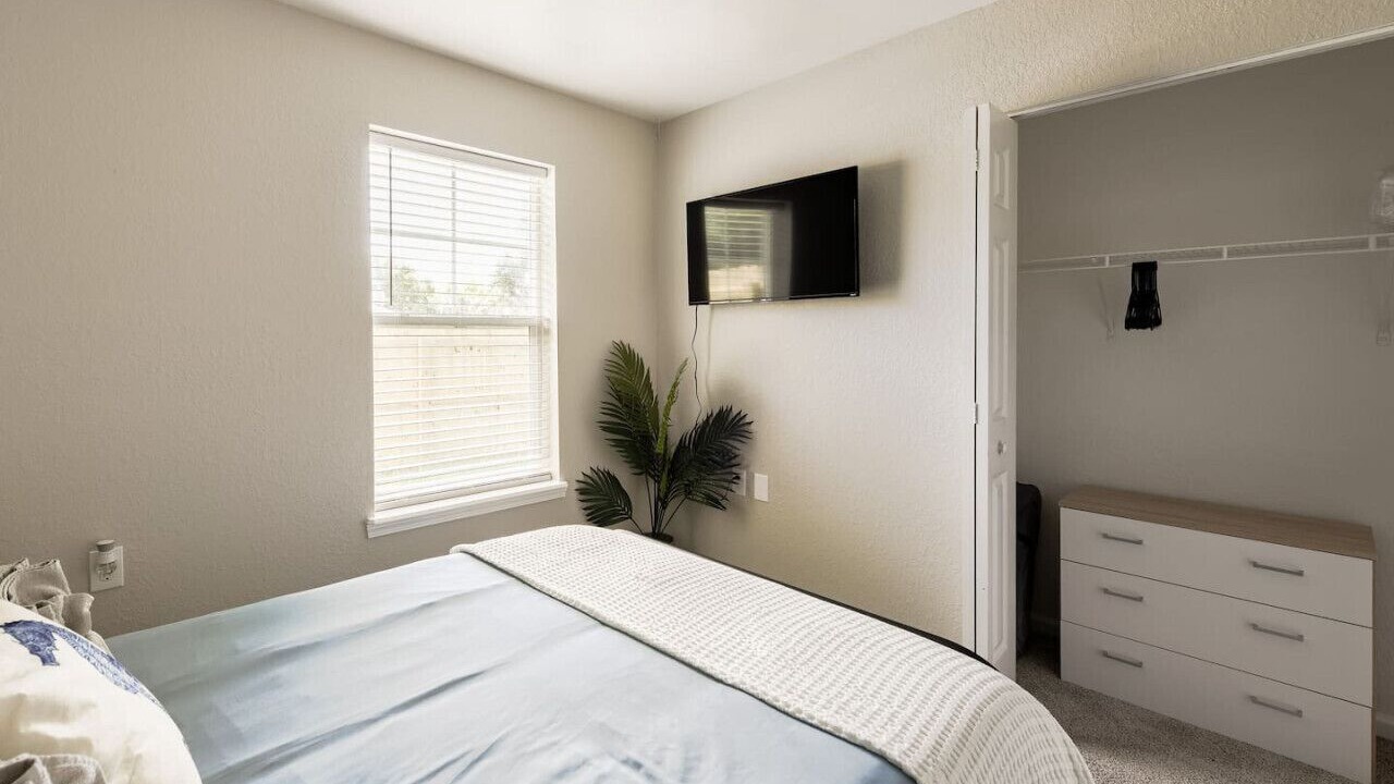 Photo of Bedroom in Mayport