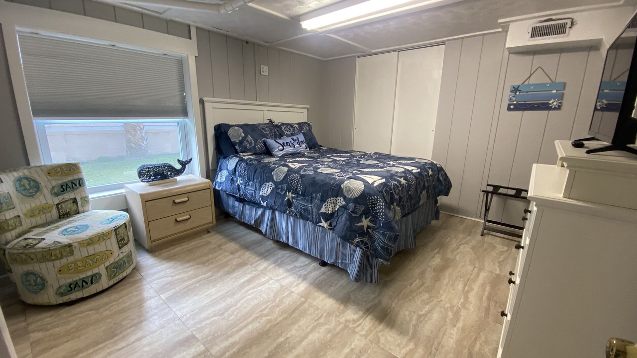 Photo of Bedroom in Hudson