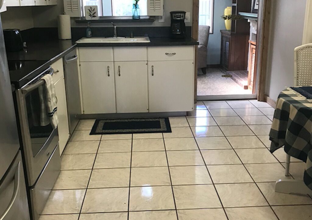 Photo of Kitchen in Gulf Gate Estates