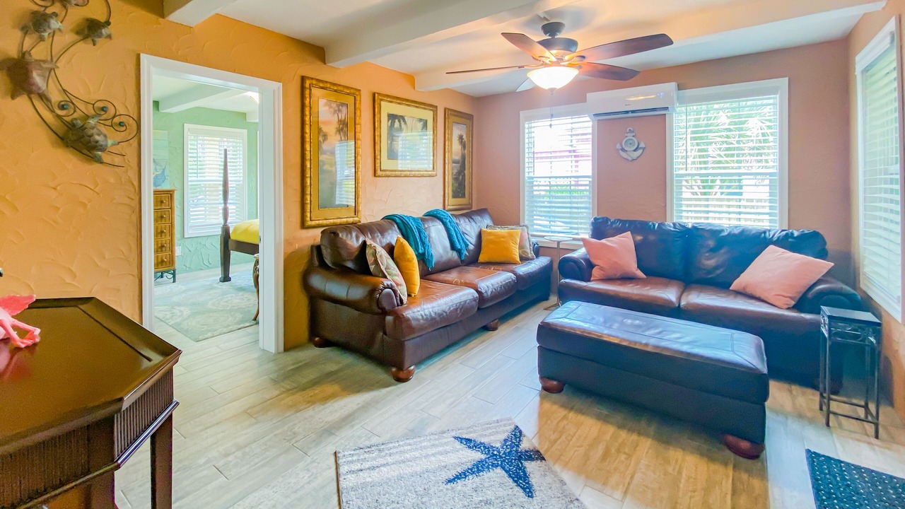 Photo of Livingroom in Indian Shores