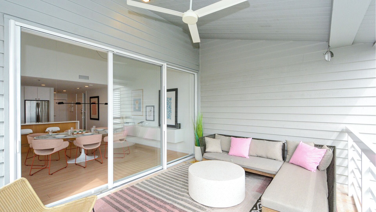 Photo of Livingroom in Whitney Beach