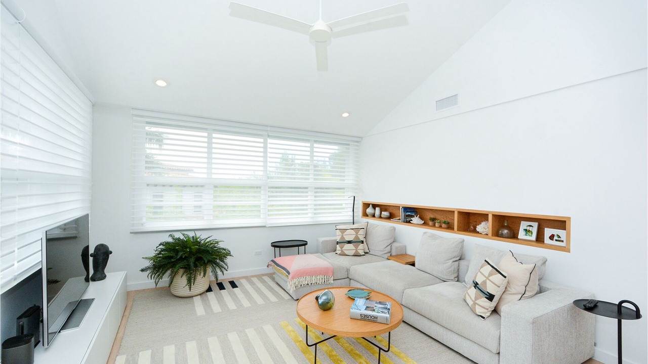 Photo of Livingroom in Whitney Beach