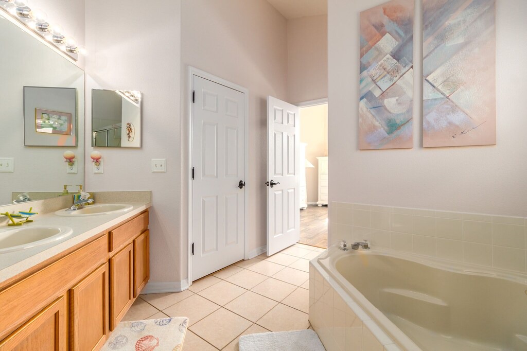 Photo of Bathroom in Four Corners