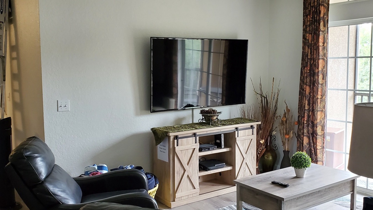 Photo of Livingroom in Four Corners