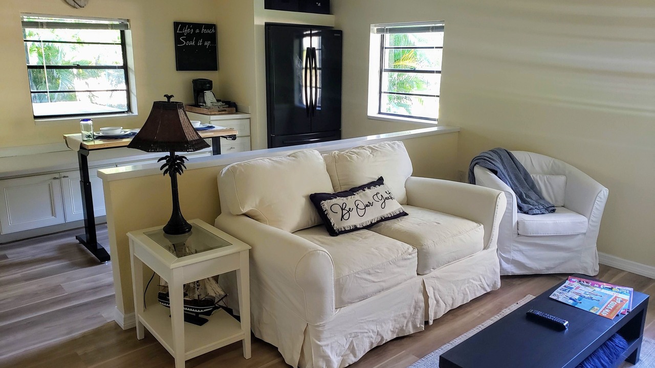 Photo of Livingroom in South Pinellas Community Council