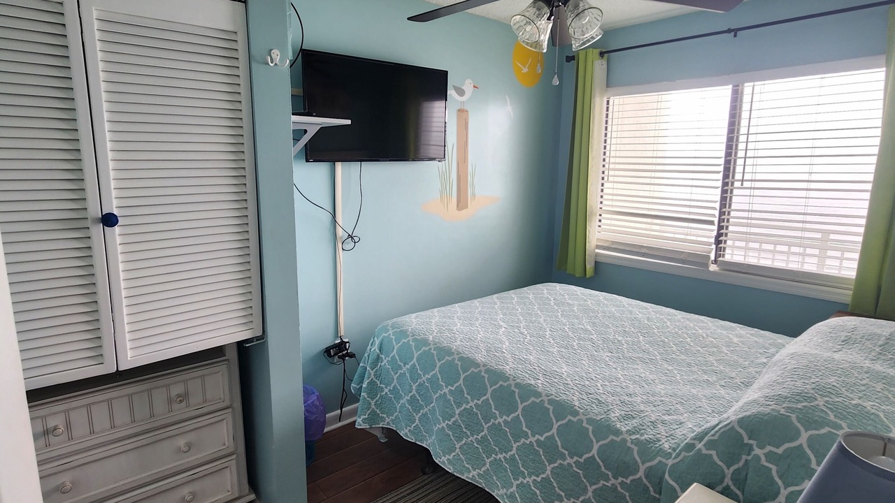 Photo of Bedroom in Crescent Beach